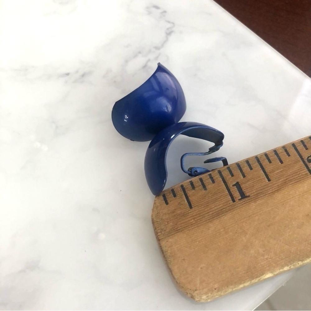 Vintage Blue Clip On Earrings - Picture 3 of 3